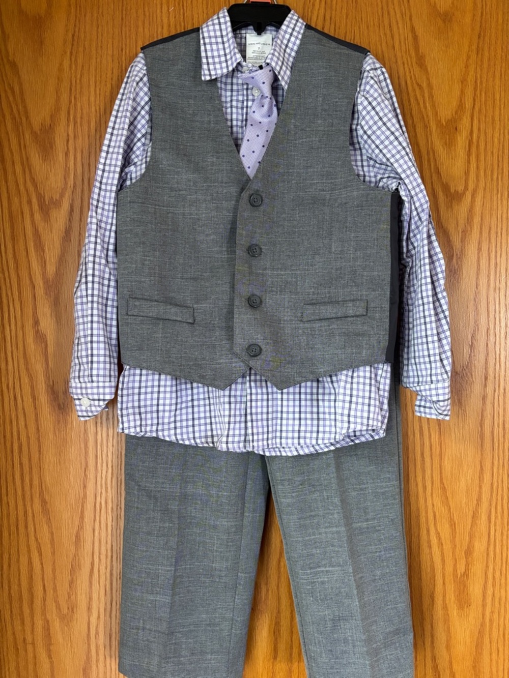 Gray four-Piece Suit Set with Lilac Check Shirt and Polka Dot Tie